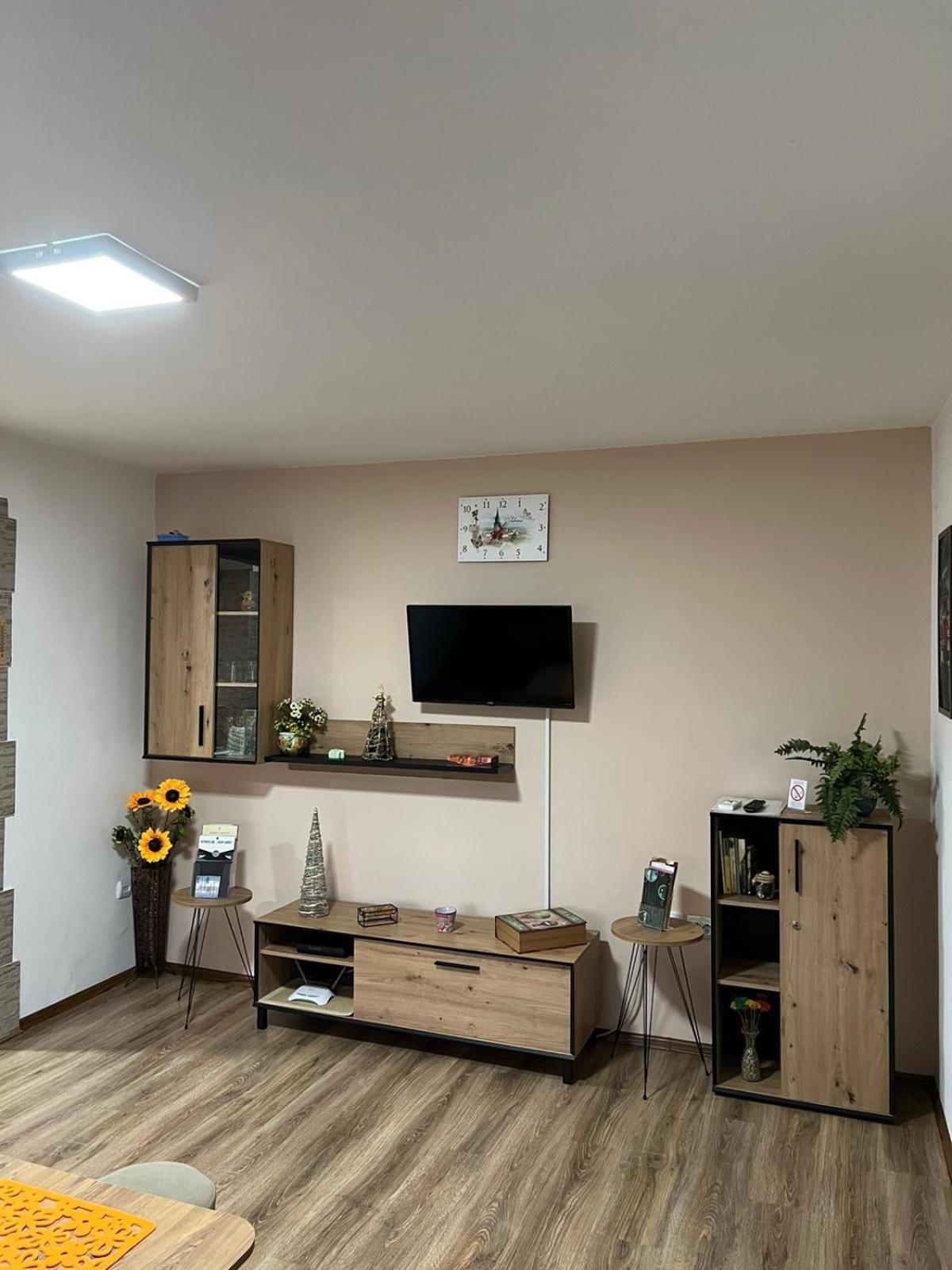 Apartamento SU Libero Apartman Subotica Exterior foto