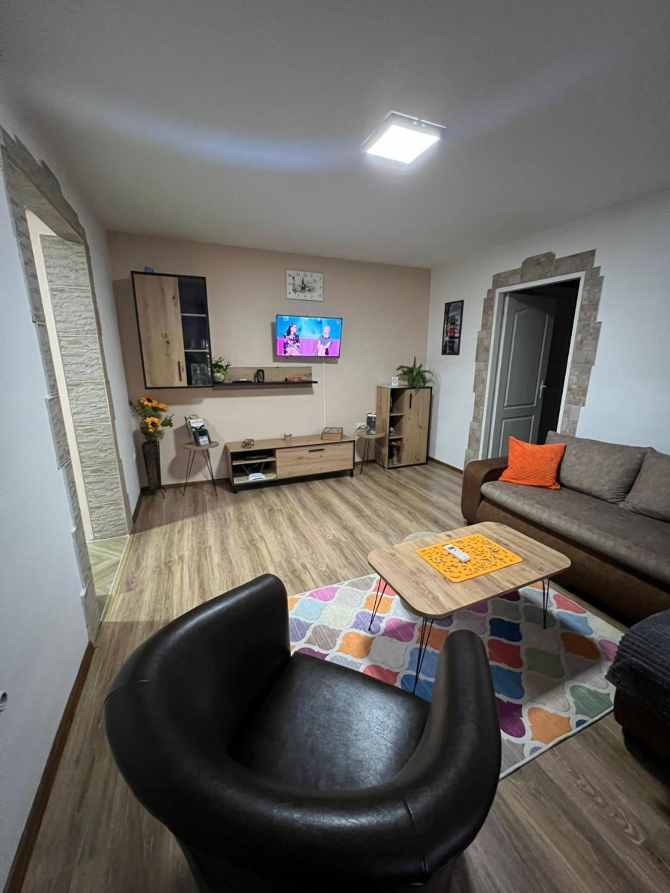 Apartamento SU Libero Apartman Subotica Exterior foto