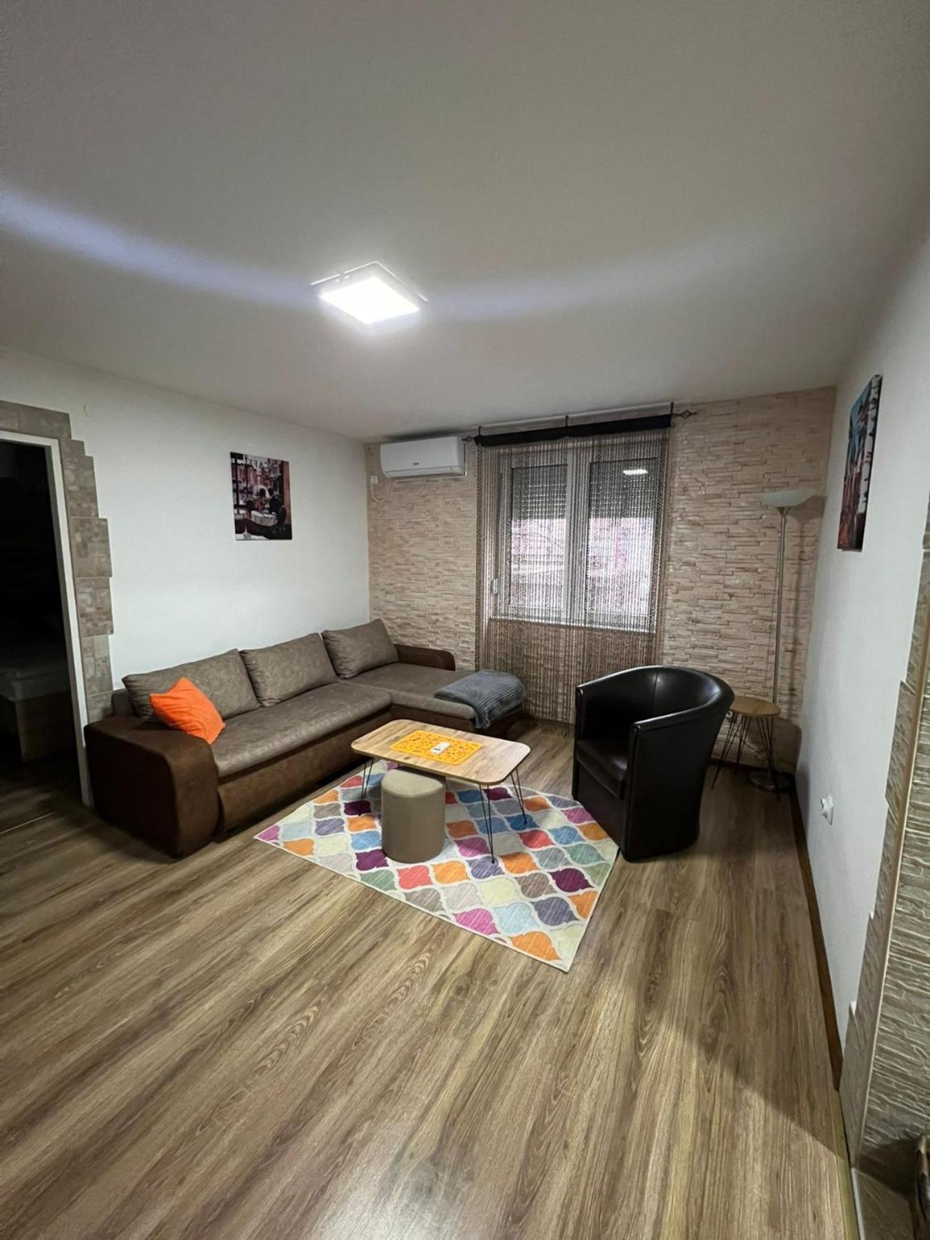 Apartamento SU Libero Apartman Subotica Exterior foto